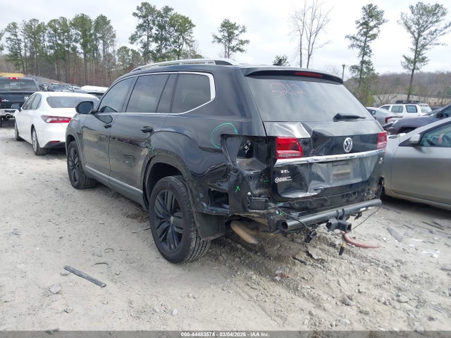 44483574 :رقم المزاد ، 1V2NR2CA8JC560956 vin ، 2018 Volkswagen Atlas 3.6l V6 Sel Premium مزاد بيع