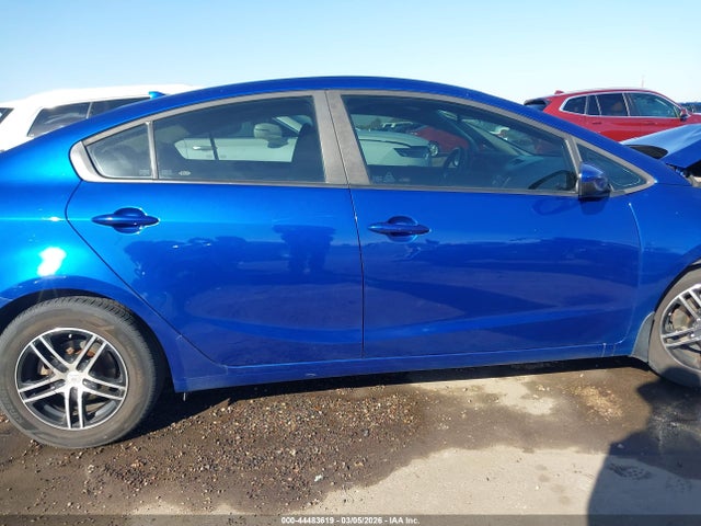 KIA FORTE LX 2017 3KPFK4A71HE126104 Image 13