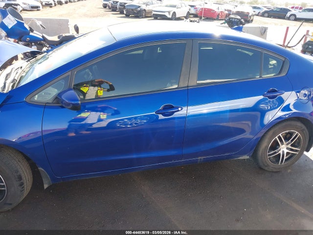 KIA FORTE LX 2017 3KPFK4A71HE126104 Image 14