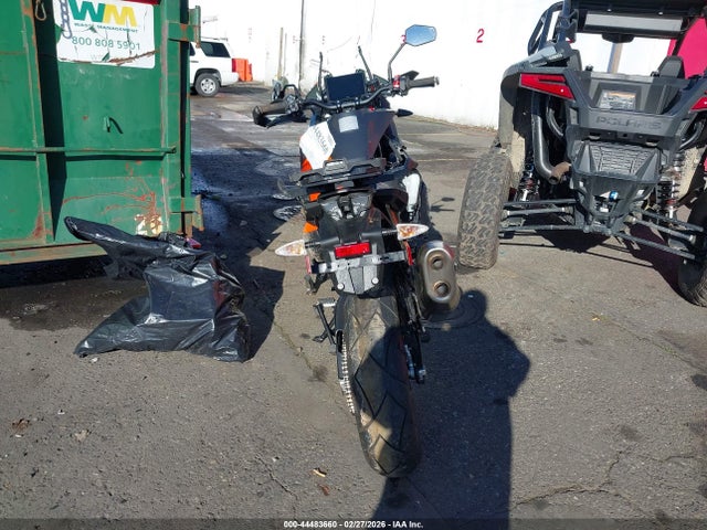 2022 KTM 1290 VBKV79407NM951018 Photo 5