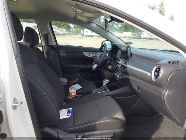 3KPF24AD3RE739140 KIA Forte Lxs