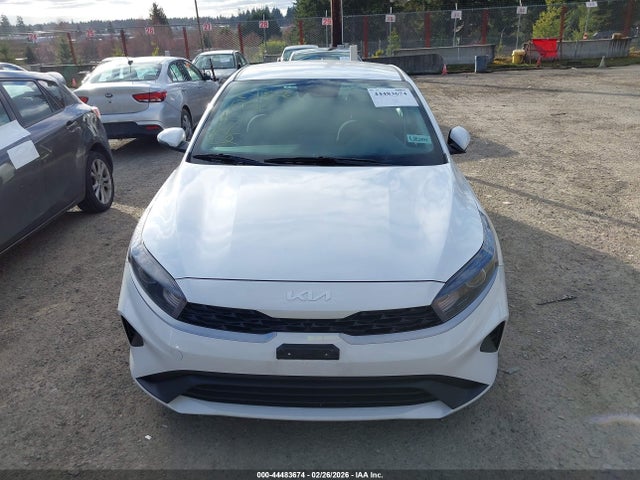 3KPF24AD3RE739140 KIA Forte Lxs