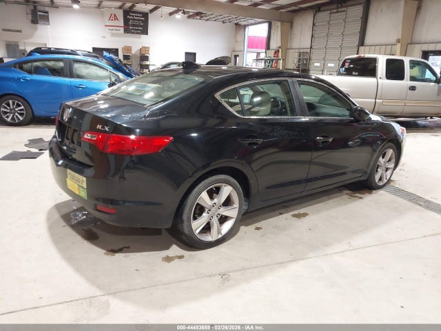 Продажа на аукционе авто 2013 Acura Ilx 2.0l, vin: 19VDE1F75DE000112, номер лота: 44483689