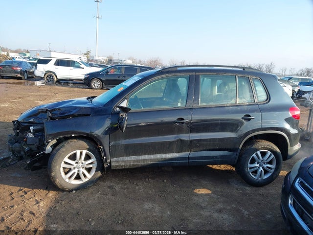 Aukcja sprzedaży 2016 Volkswagen Tiguan S, vin: WVGBV7AX9GW575862, numer aukcji: 44483696