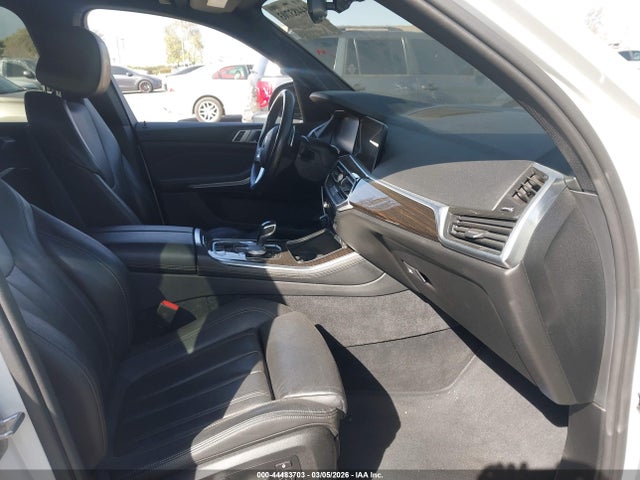 5UXCR6C53KLK85421 BMW X5 Xdrive40i