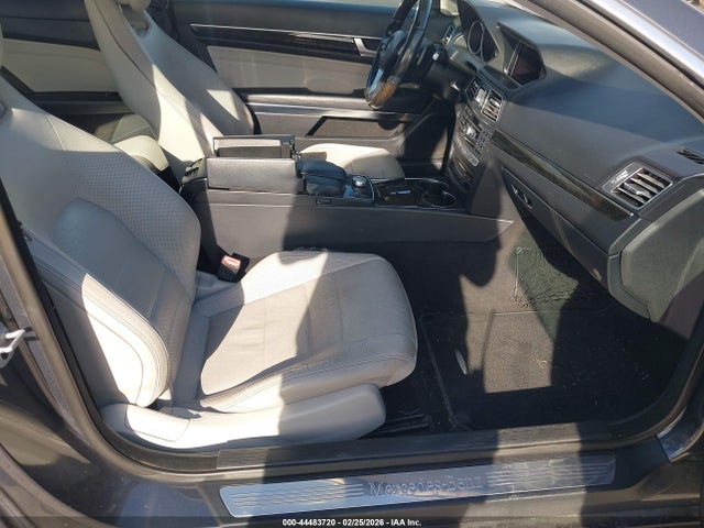 2014 Mercedes-benz E 550 მანქანა იყიდება აუქციონზე, vin: WDDKJ7DB0EF252786, აუქციონის ნომერი: 44483720
