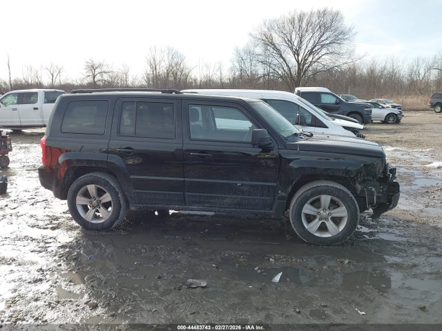 44483743 :رقم المزاد ، 1C4NJRFB9HD143971 vin ، 2017 Jeep Patriot Latitude 4x4 مزاد بيع