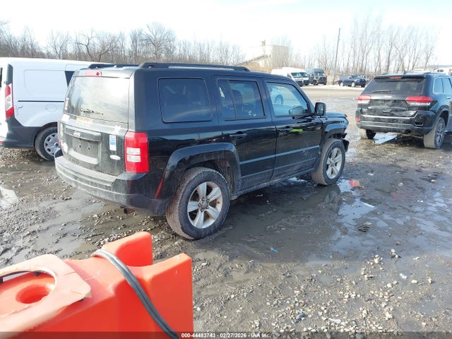 44483743 :رقم المزاد ، 1C4NJRFB9HD143971 vin ، 2017 Jeep Patriot Latitude 4x4 مزاد بيع