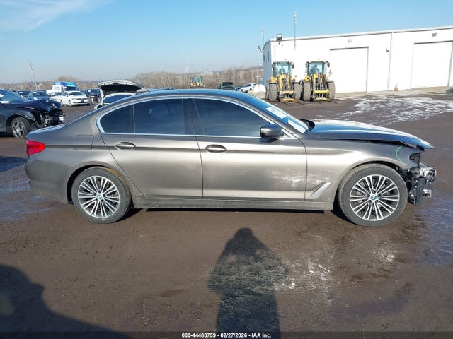 Продажа на аукционе авто 2019 Bmw 530i Xdrive, vin: WBAJA7C59KG910660, номер лота: 44483759