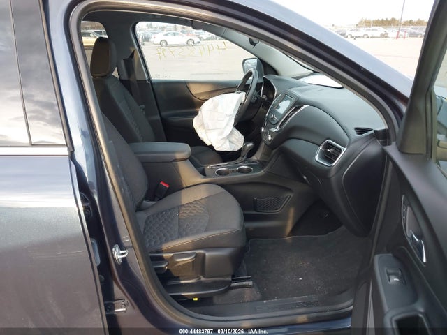 3GNAXSEV6JL369392 Chevrolet EQUINOX LT