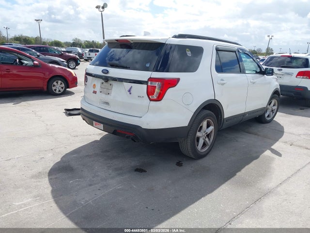 44483801 :رقم المزاد ، 1FM5K8D8XHGB94162 vin ، 2017 Ford Explorer Xlt مزاد بيع