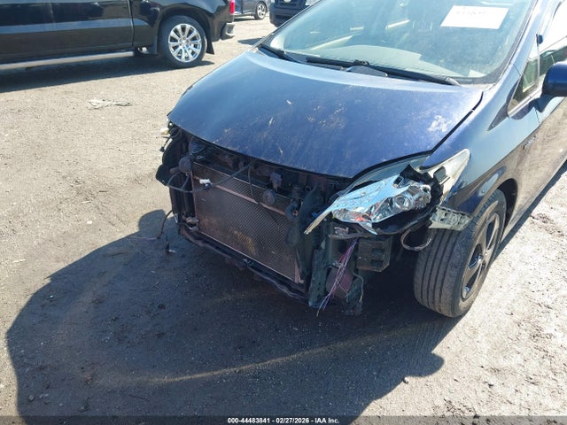 2015 TOYOTA PRIUS JTDKN3DU3F0482237 Photo 5