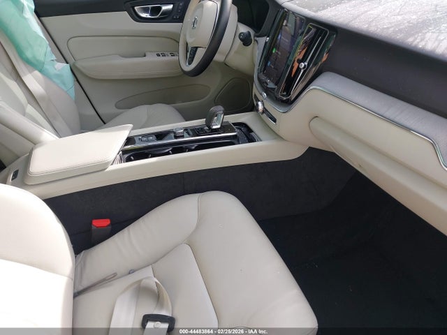 Продажа на аукционе авто 2025 Volvo Xc60 Plug-in Hybrid Plus, T8 Awd Electric/gasoline, Dark, vin: YV4H60RC8S1029514, номер лота: 44483864