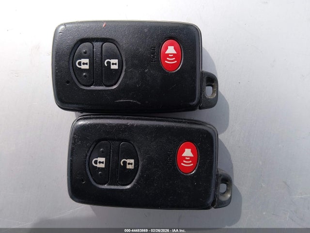 Toyota Prius Two 2014 JTDKN3DUXE1775870 Image 11