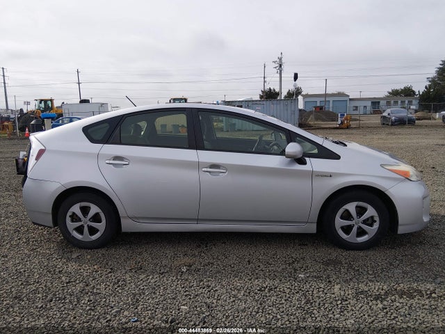 Toyota Prius Two 2014 JTDKN3DUXE1775870 Image 14