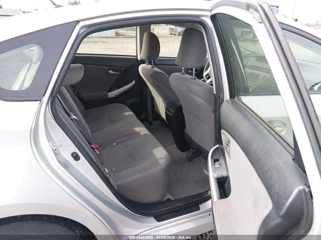 Toyota Prius Two 2014 JTDKN3DUXE1775870 Image 8