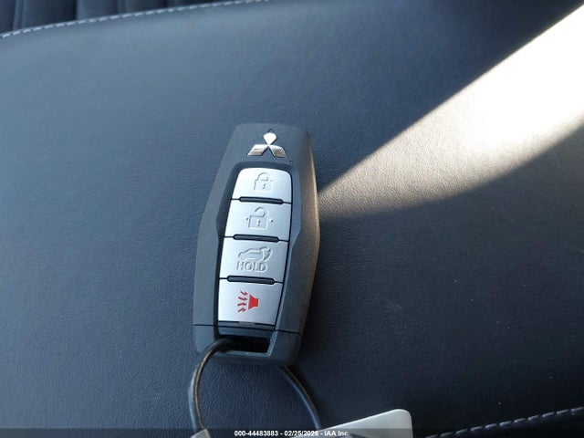 2025 MITSUBISHI OUTLANDER JA4J4VA81SZ057746 Photo 10