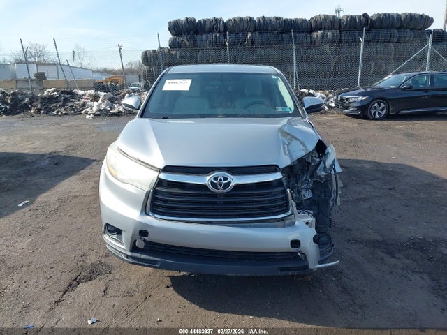 5TDBKRFH9FS140106 Toyota Highlander Le V6