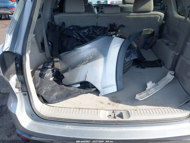 5TDBKRFH9FS140106 Toyota Highlander Le V6