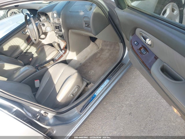 44483991 :رقم المزاد ، JNKCA31A41T011598 vin ، 2001 Infiniti I30 Luxury مزاد بيع