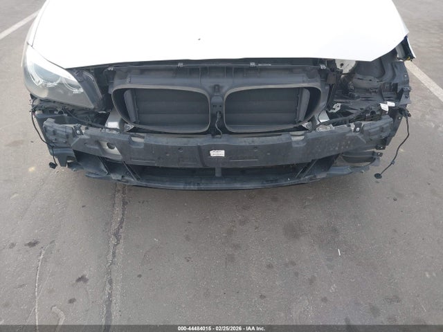 Продаж на аукціоні авто 2015 Bmw 528i, vin: WBA5A5C56FD522198, номер лоту: 44484015