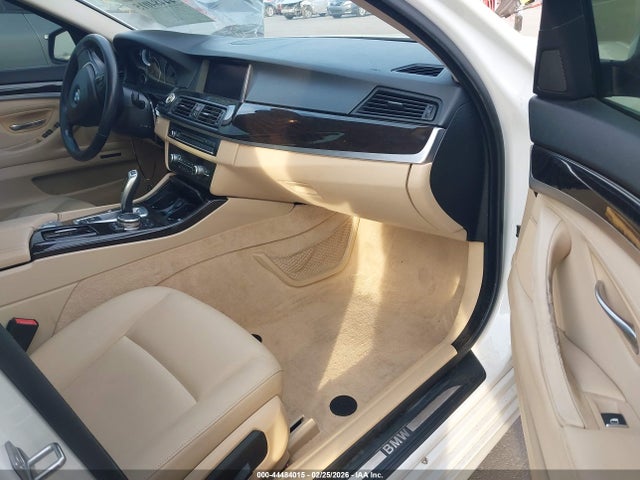 Продаж на аукціоні авто 2015 Bmw 528i, vin: WBA5A5C56FD522198, номер лоту: 44484015