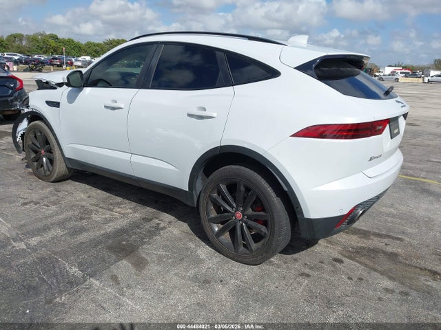 2019 JAGUAR E-PACE SADFP2FX7K1Z35894 Photo 2