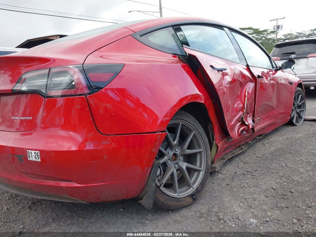 44484036 :رقم المزاد ، 5YJ3E1EB9NF165200 vin ، 2022 Tesla Model 3 Long Range Dual Motor All-wheel Drive مزاد بيع