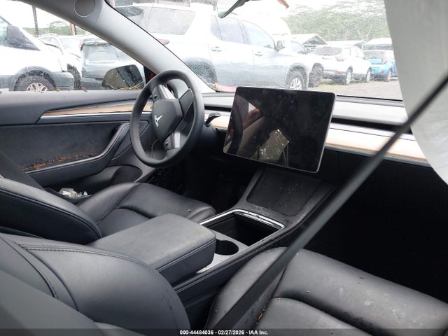 44484036 :رقم المزاد ، 5YJ3E1EB9NF165200 vin ، 2022 Tesla Model 3 Long Range Dual Motor All-wheel Drive مزاد بيع