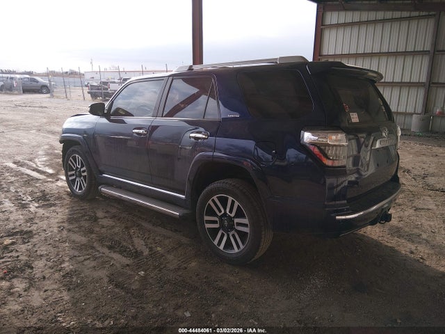 2020 TOYOTA 4RUNNER JTEBU5JR8L5751535 Photo 2