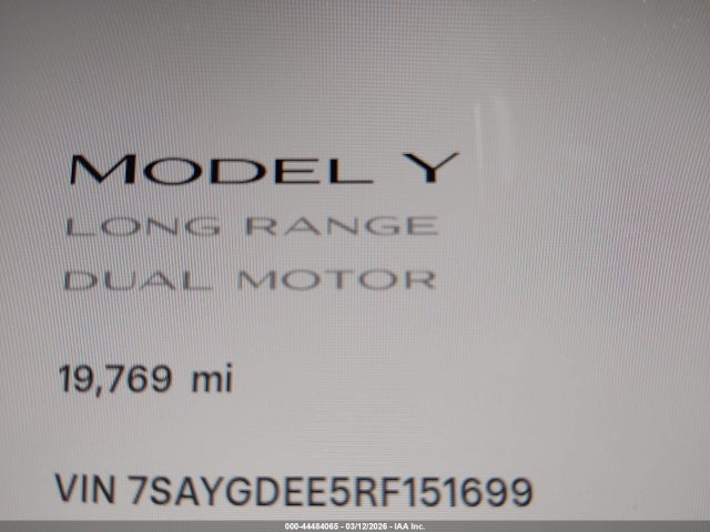 Продажа на аукционе авто 2024 Tesla Model Y Long Range Dual Motor All-wheel Drive, vin: 7SAYGDEE5RF151699, номер лота: 44484065