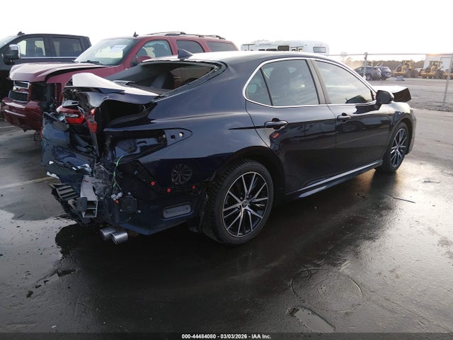2021 TOYOTA CAMRY 4T1G11AK4MU535487 Photo 3