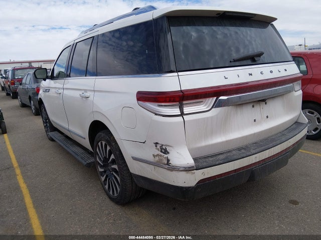 5LMJJ2TT5NEL07914 Lincoln Navigator Black Label