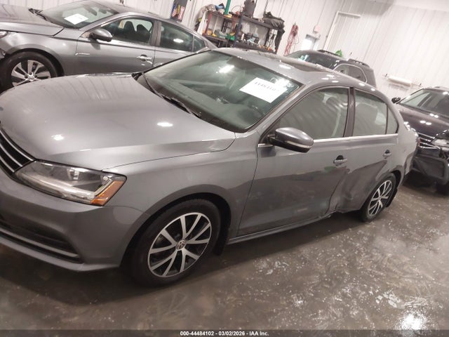 Продажа на аукционе авто 2017 Volkswagen Jetta 1.4t Se, vin: 3VWDB7AJ2HM339084, номер лота: 44484102