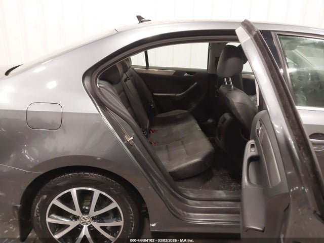Продажа на аукционе авто 2017 Volkswagen Jetta 1.4t Se, vin: 3VWDB7AJ2HM339084, номер лота: 44484102