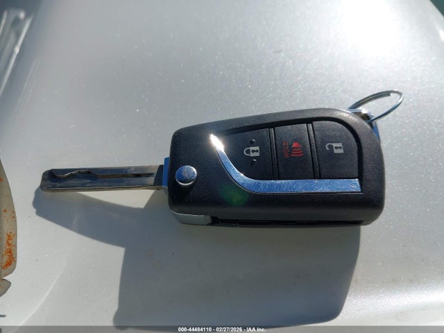 2021 TOYOTA C-HR JTNKHMBX7M1121302 Photo 10