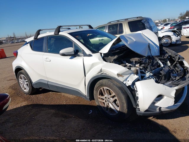 Toyota C-HR LE 2021 JTNKHMBX7M1121302 Image 13