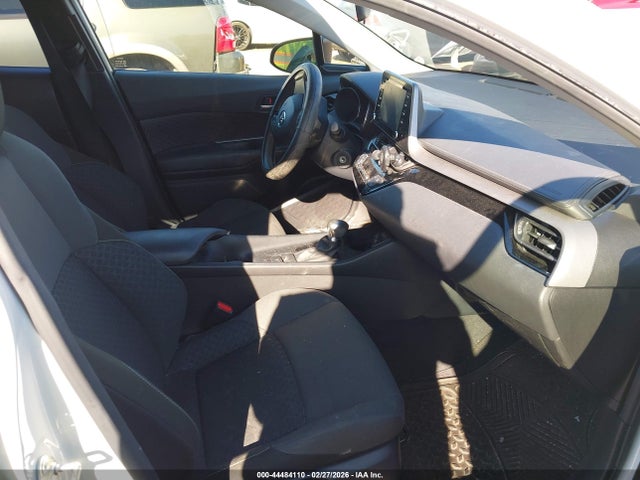 2021 TOYOTA C-HR JTNKHMBX7M1121302 Photo 4