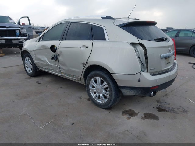 2016 CADILLAC SRX 3GYFNBE3XGS509326 Photo 2