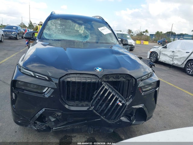2025 Bmw X7 M60i მანქანა იყიდება აუქციონზე, vin: 5UX33EM01S9Y10746, აუქციონის ნომერი: 44484132