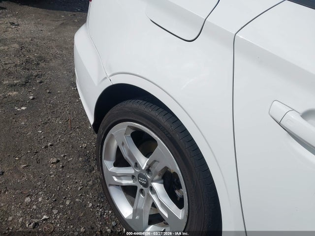 44484136 :رقم المزاد ، WAUB8GFF8J1021211 vin ، 2018 Audi A3 2.0t Premium/2.0t Tech Premium مزاد بيع