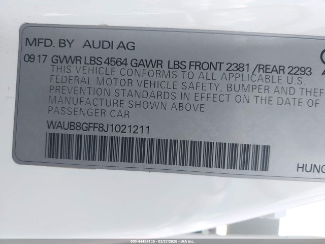 44484136 :رقم المزاد ، WAUB8GFF8J1021211 vin ، 2018 Audi A3 2.0t Premium/2.0t Tech Premium مزاد بيع
