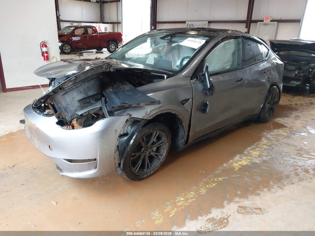 2025 TESLA MODEL Y 7SAYGDED6SA363697 Photo 1