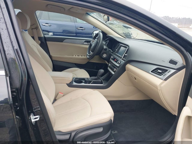 5NPE24AF9KH764753 Hyundai SONATA SE