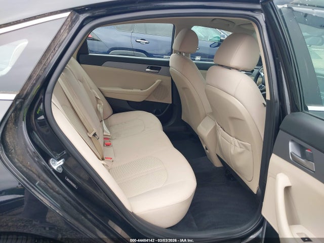 5NPE24AF9KH764753 Hyundai SONATA SE