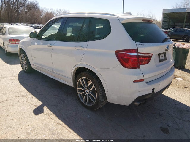 2016 BMW X3 5UXWX9C59G0D64737 Photo 2