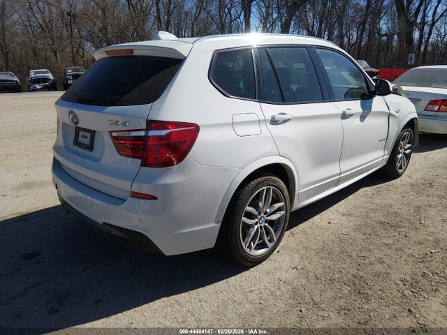 2016 BMW X3 5UXWX9C59G0D64737 Photo 3
