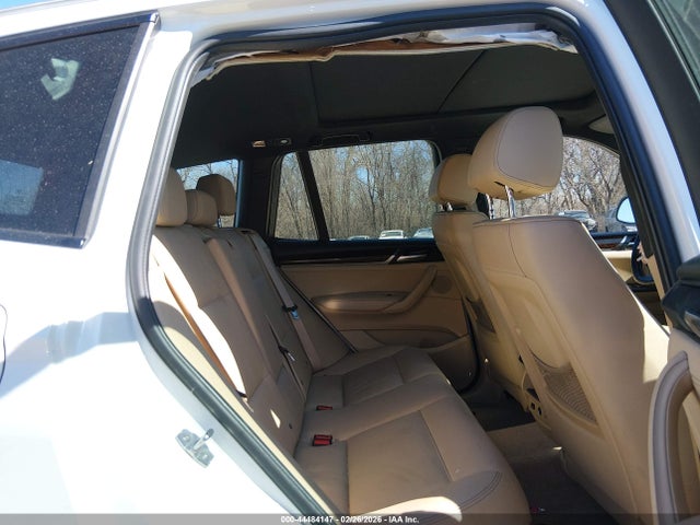 2016 BMW X3 5UXWX9C59G0D64737 Photo 7