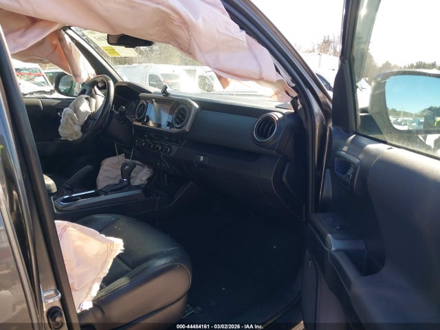 3TMDZ5BN6JM042314 Toyota Tacoma Trd Sport