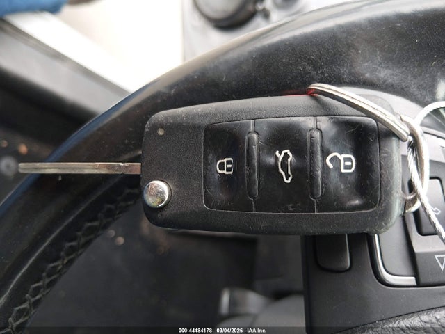 Продаж на аукціоні авто 2011 Volkswagen Jetta 2.5l Se, vin: 3VWDX7AJ6BM327772, номер лоту: 44484178